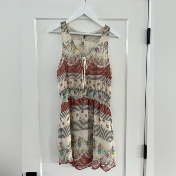 Free People dress size small with pockets - Picture 1 of 2